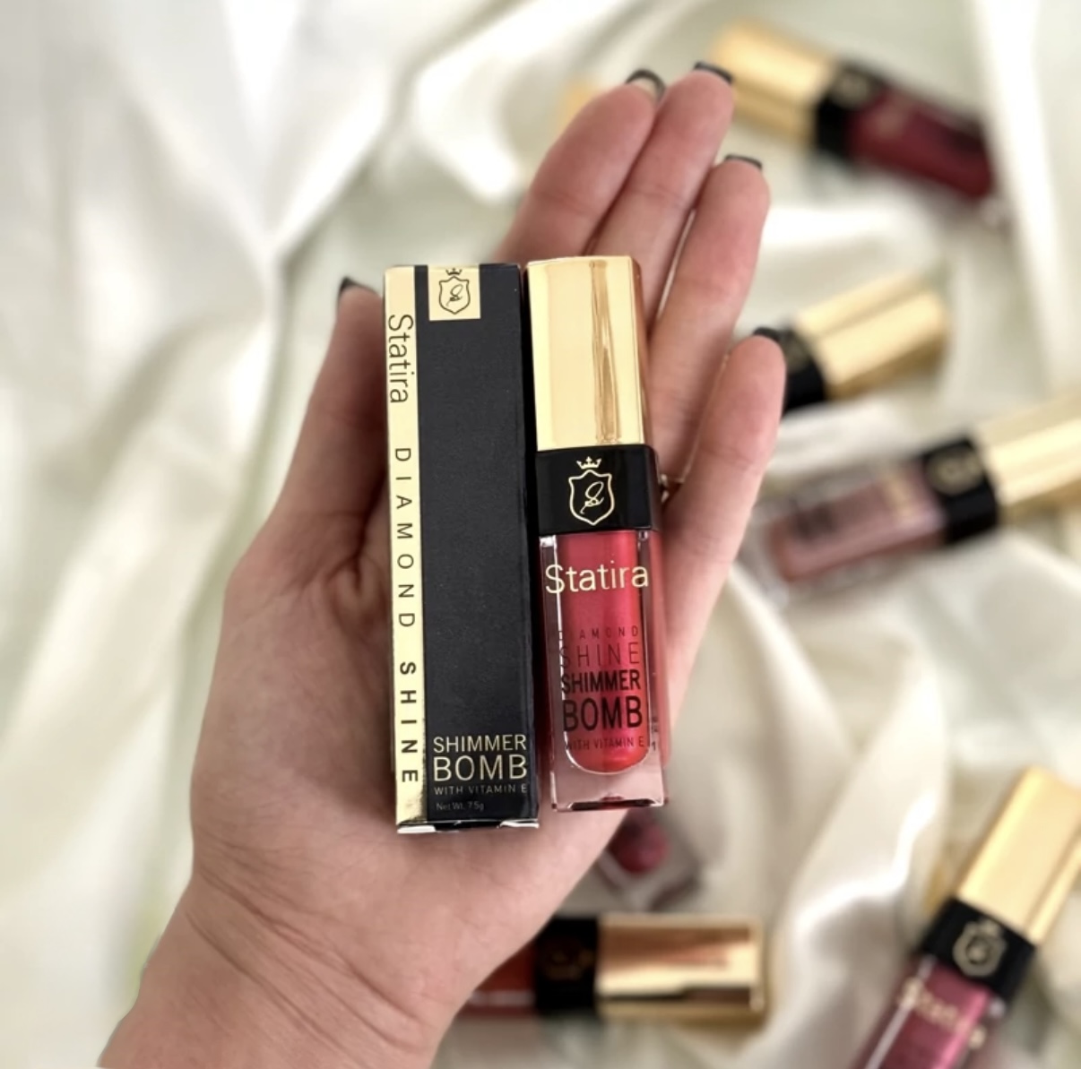 رژلب مایع شاین  با ماندگاری بالا استاتیرا